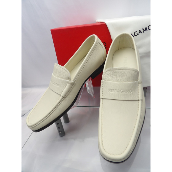 NIB FERRAGAMO DUPONT OFF WHITE LEATHER LOGO PENNY LOAFERS 9.5 EE ITALY main image 5